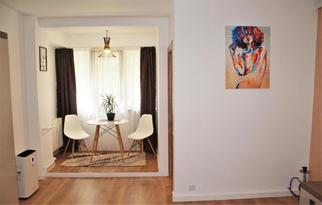 Studio Dristor - Foarte Curat Si Frumos Bukares Bagian luar foto